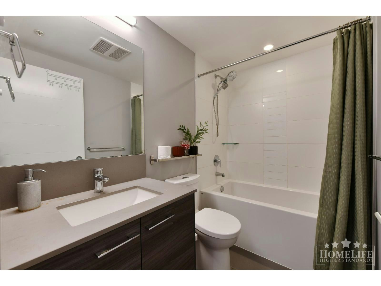 205-13963 105 Boulevard, Surrey, BC, V3T 0M9 - 4