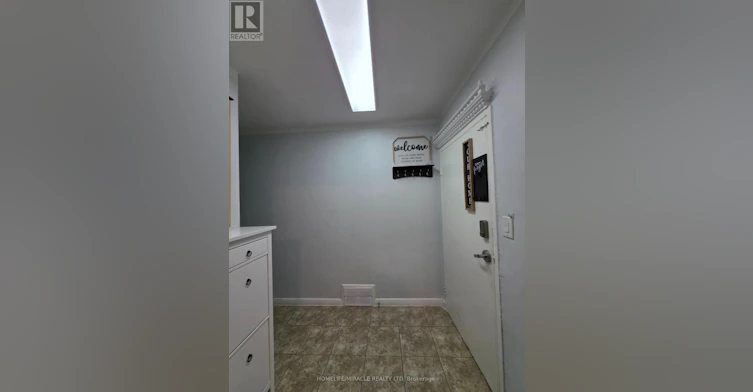 2-230 Bicknell Avenue, Toronto, ON, M6M 4G9 - 3