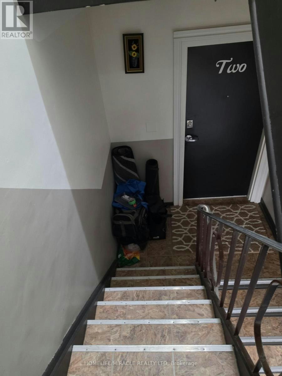 2-230 Bicknell Avenue, Toronto, ON, M6M 4G9 - 19