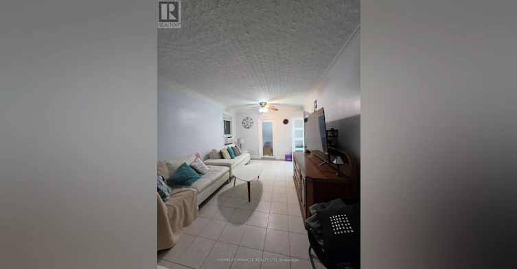 2-230 Bicknell Avenue, Toronto, ON, M6M 4G9 - 5