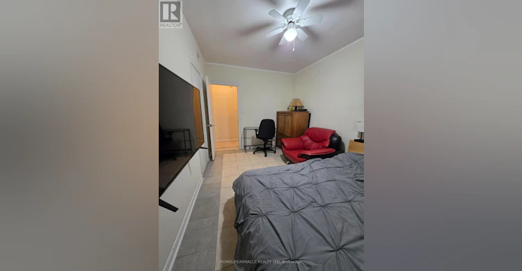 3-230 Bicknell Avenue, Toronto, ON, M6M 4G9 - 11