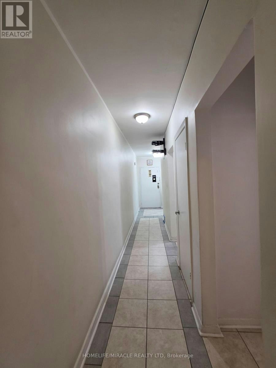 3-230 Bicknell Avenue, Toronto, ON, M6M 4G9 - 16