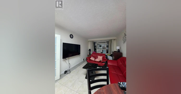 3-230 Bicknell Avenue, Toronto, ON, M6M 4G9 - 7