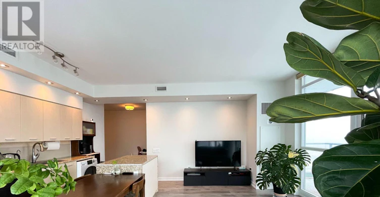 1802-29 Singer Court, Toronto, ON, M2K 0B3 - 13