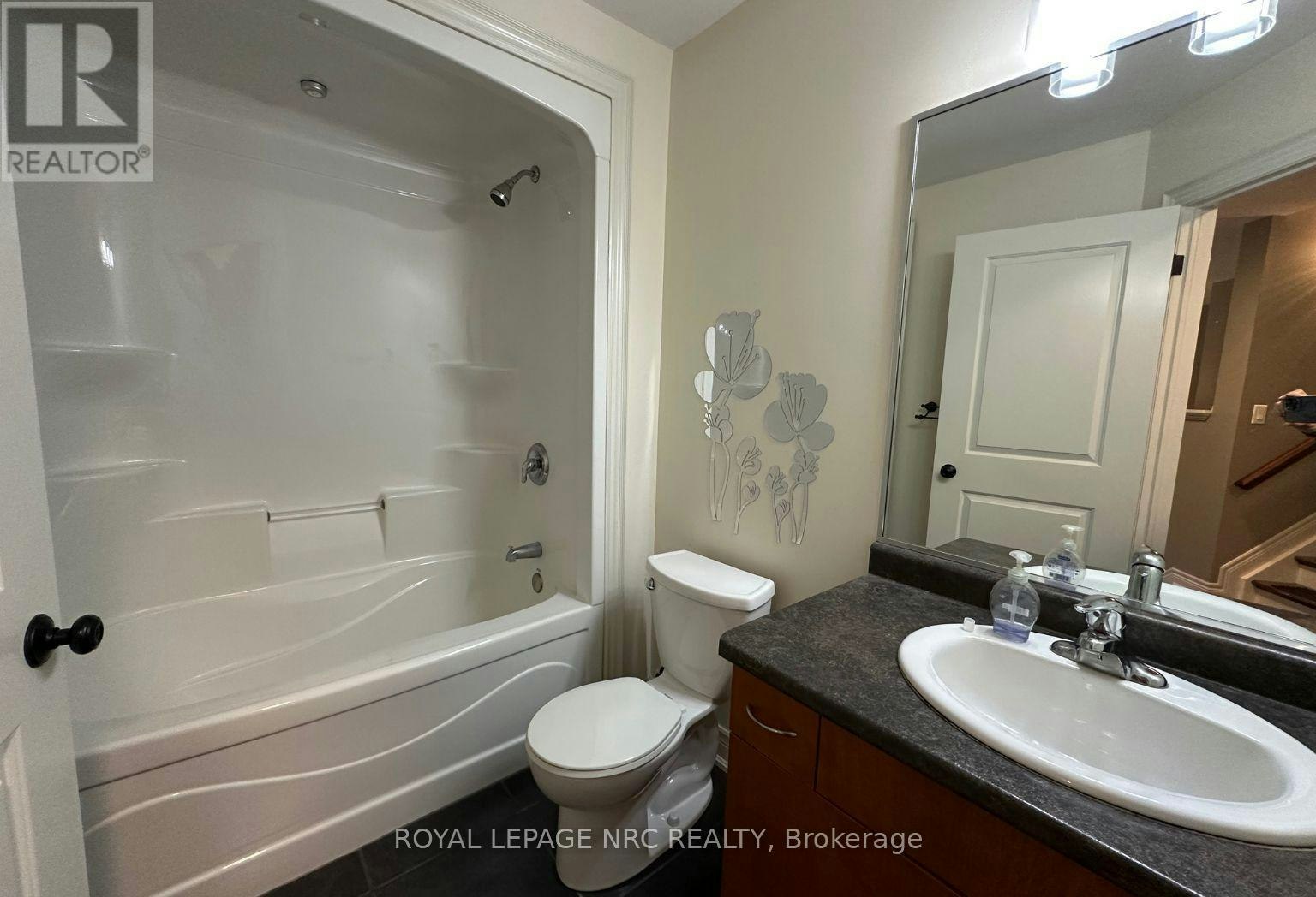 17 Willcher Drive, St. Catharines, ON, L2M 6R2 - 14