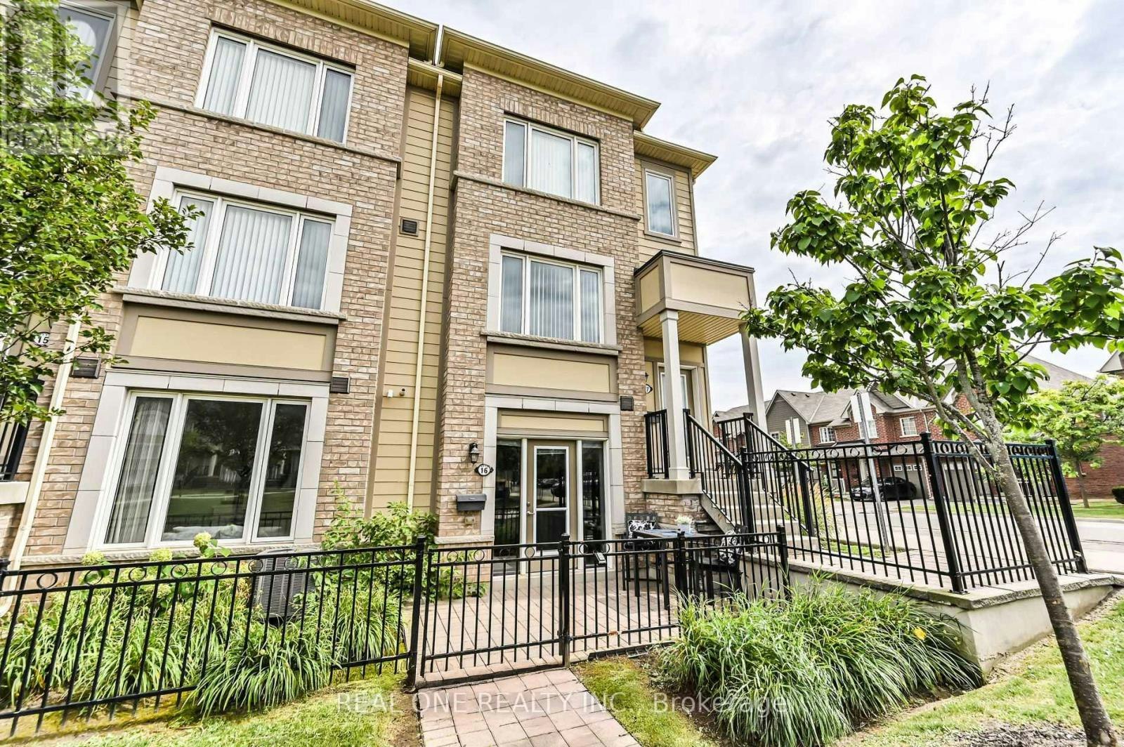 16-3115 Boxford Crescent, Mississauga, ON, L5M 0X1 - 2