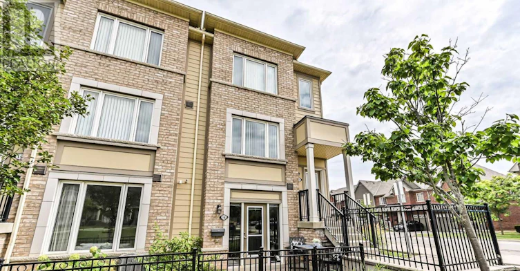 16-3115 Boxford Crescent, Mississauga, ON, L5M 0X1 - 2