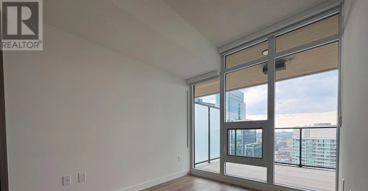 3905-3 Concord Cityplace Way, Toronto, ON, M5V 0X4 - 5