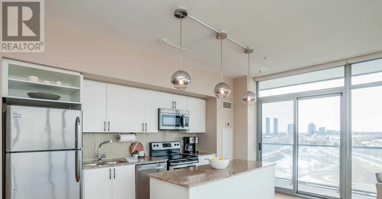 1110-105 The Queensway Avenue, Toronto, ON, M6S 5B5 - 5