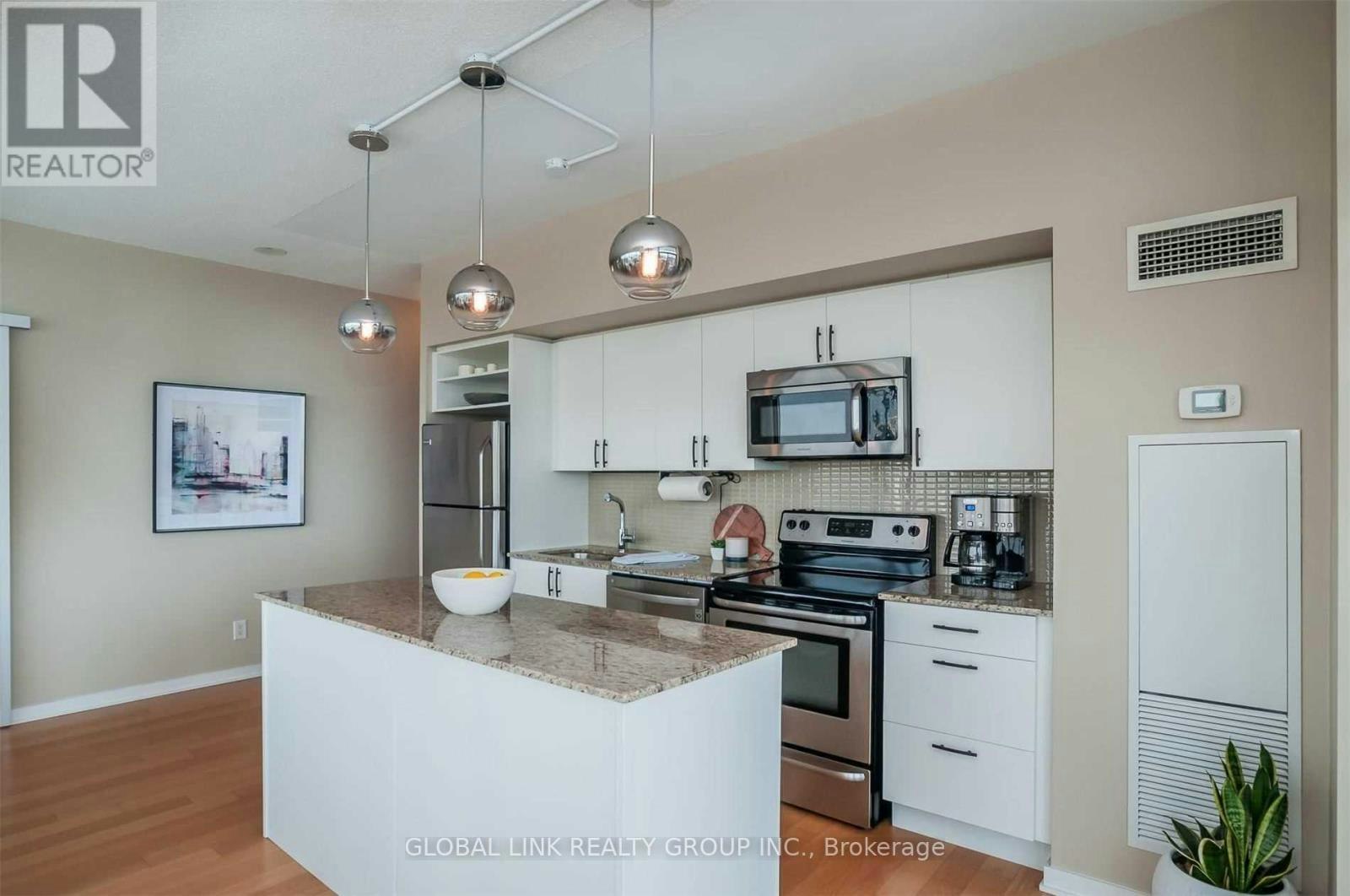 1110-105 The Queensway Avenue, Toronto, ON, M6S 5B5 - 6