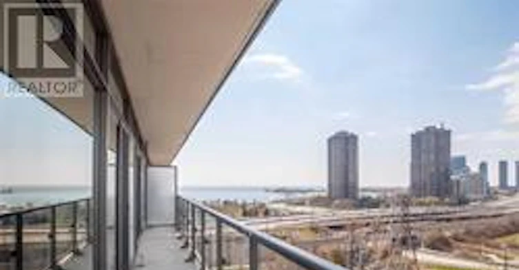 1110-105 The Queensway Avenue, Toronto, ON, M6S 5B5 - 2