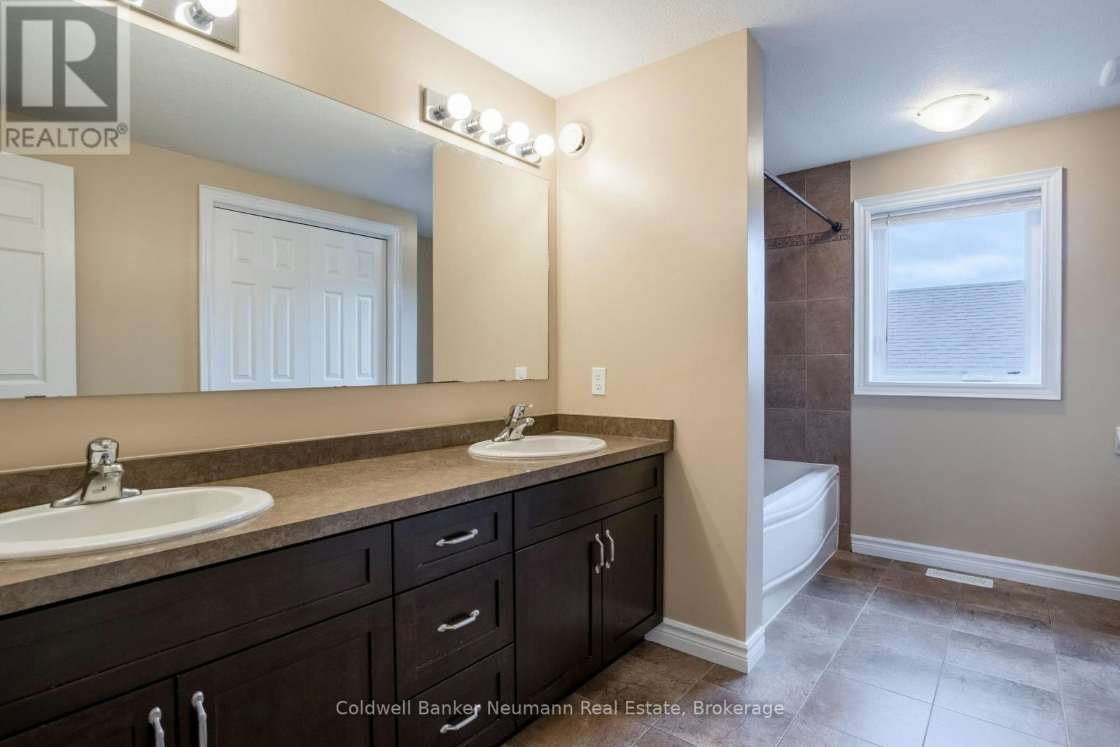 UPPER-367 Eastview Road, Guelph, ON, N1E 0J1 - 20