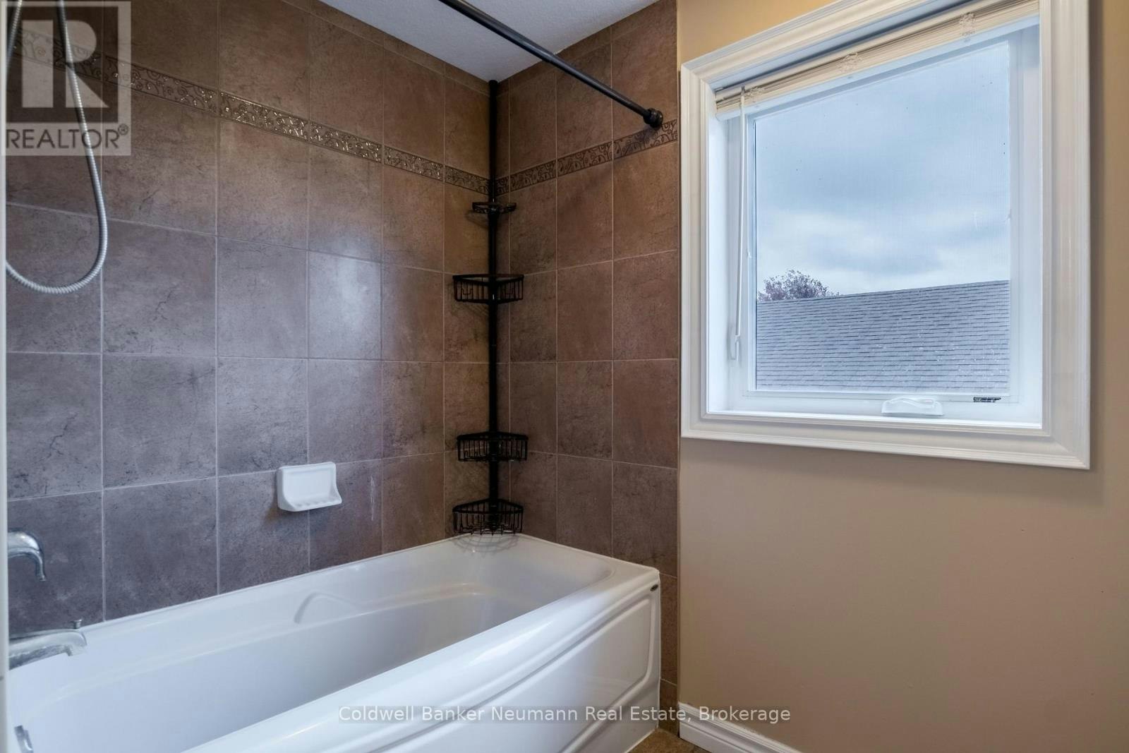 UPPER-367 Eastview Road, Guelph, ON, N1E 0J1 - 21