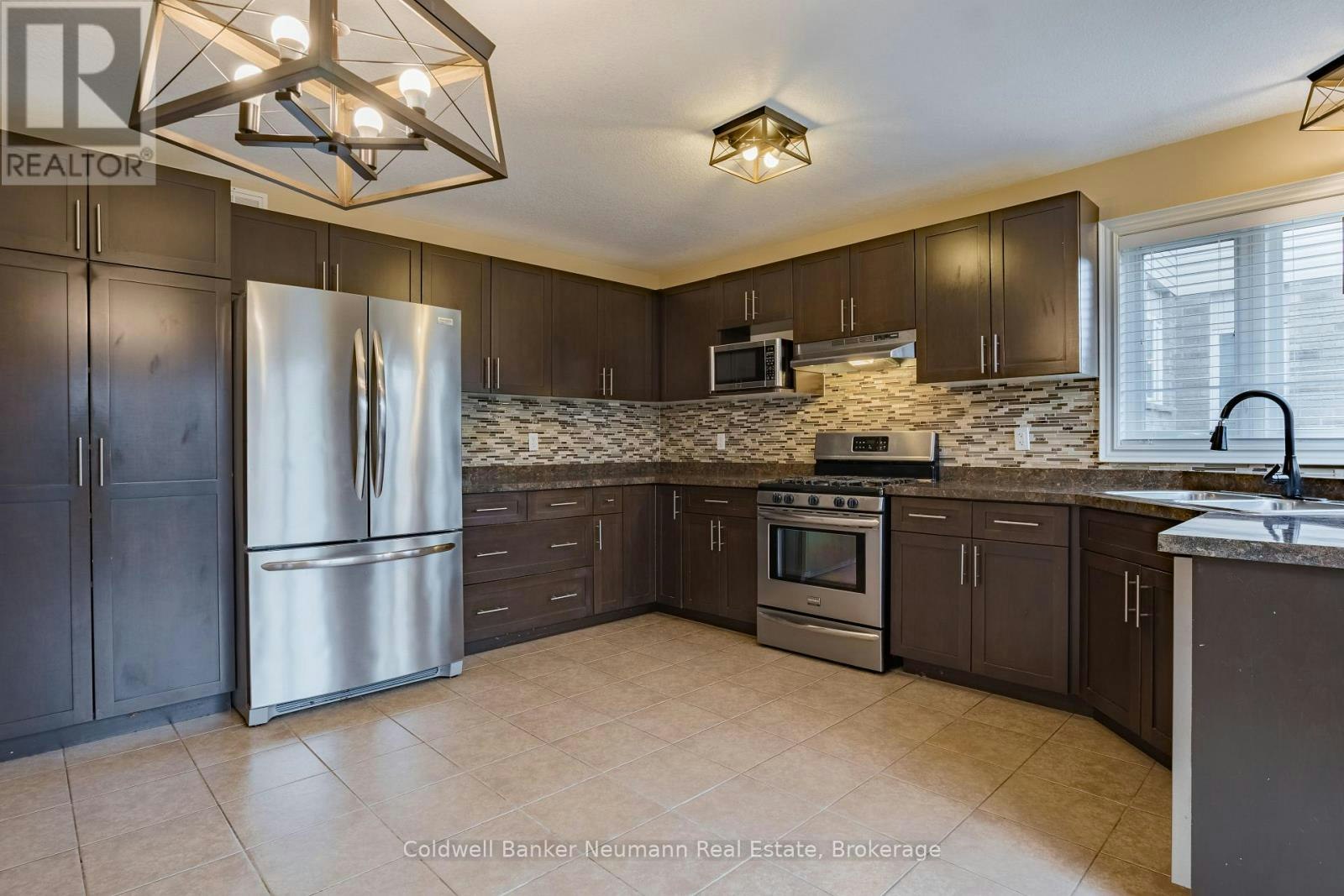 UPPER-367 Eastview Road, Guelph, ON, N1E 0J1 - 5