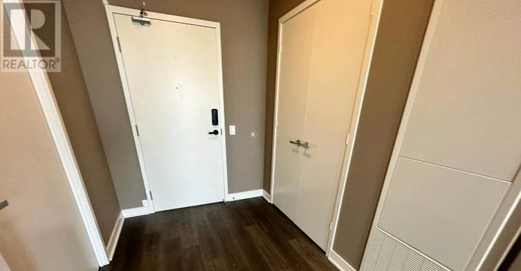 1812-3900 Confederation Parkway, Mississauga, ON, L5B 0M3