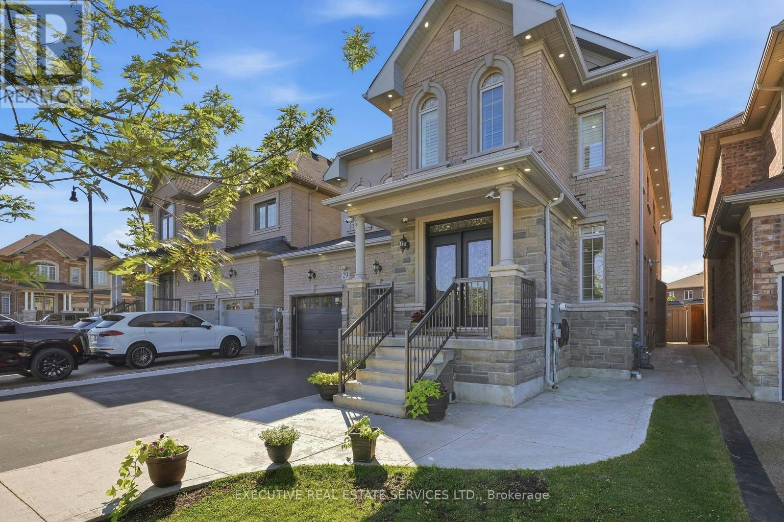 29 Belgium Crescent, Brampton, ON, L7A 4R2