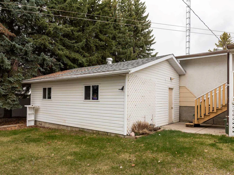 332 1 Avenue NE, Milk River, AB, T0K 1M0 - 30