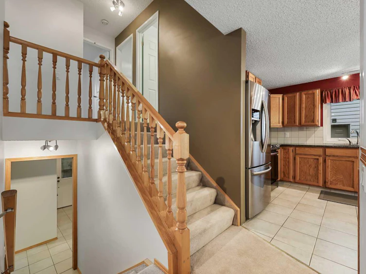 35 Mchugh Road NE, Calgary, AB, T2E 7V2 - 11