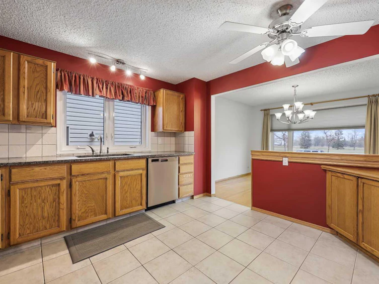 35 Mchugh Road NE, Calgary, AB, T2E 7V2 - 13