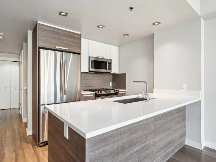 116-235 9a Street NW, Calgary, AB, T2N 4H7 - 8