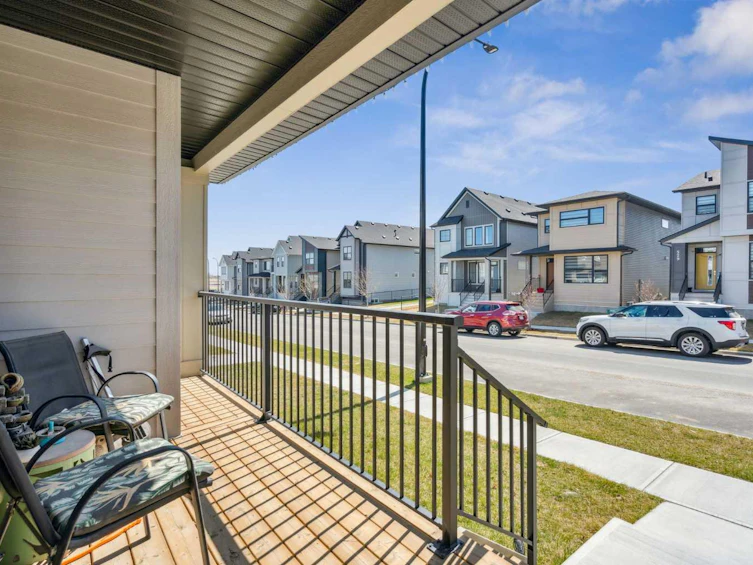 528 South Point Place SW, Airdrie, AB, T4B 5H9 - 2
