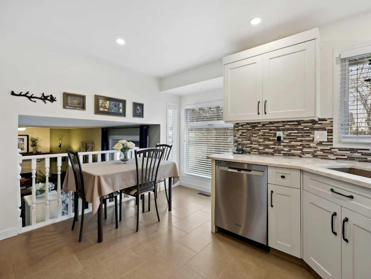 75 Hawkfield Crescent NW, Calgary, AB, T3G 1Z4 - 8
