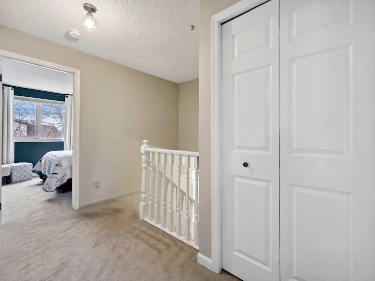 75 Hawkfield Crescent NW, Calgary, AB, T3G 1Z4 - 23
