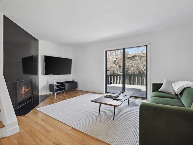 92-7172 Coach Hill Road SW, Calgary, AB, T3H 1C8 - 4