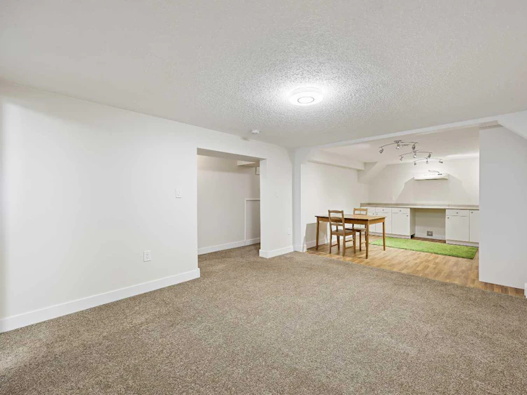 2042 33 Street SE, Calgary, AB, T2B 0T9 - 25