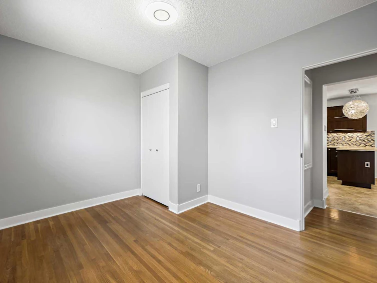 2042 33 Street SE, Calgary, AB, T2B 0T9 - 17