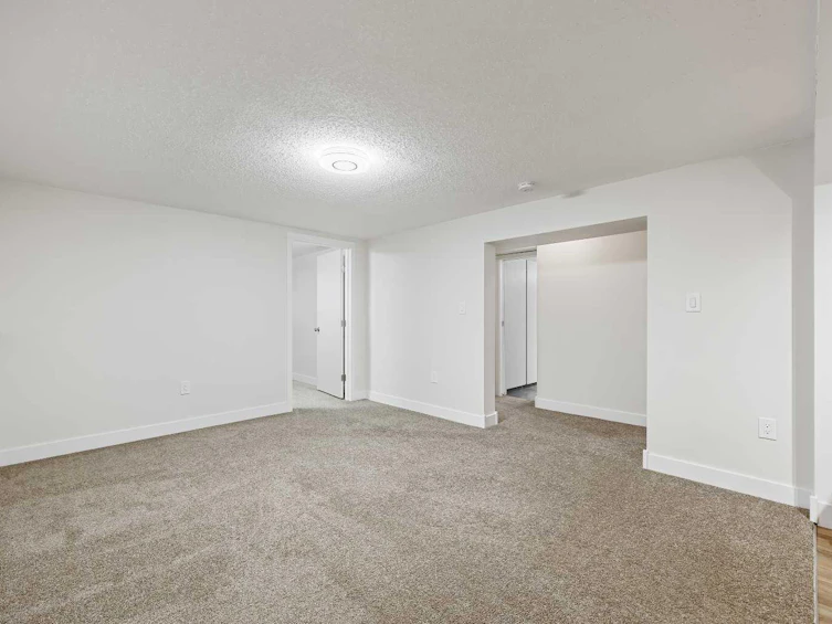 2042 33 Street SE, Calgary, AB, T2B 0T9 - 27