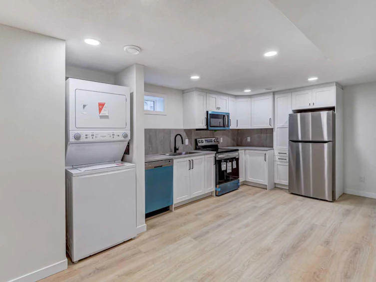 509 34 Avenue NE, Calgary, AB, T2E 2K1 - 16