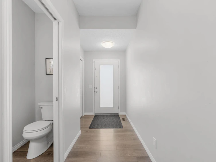 133 Carringvue Park NW, Calgary, AB, T3P 1L1 - 4