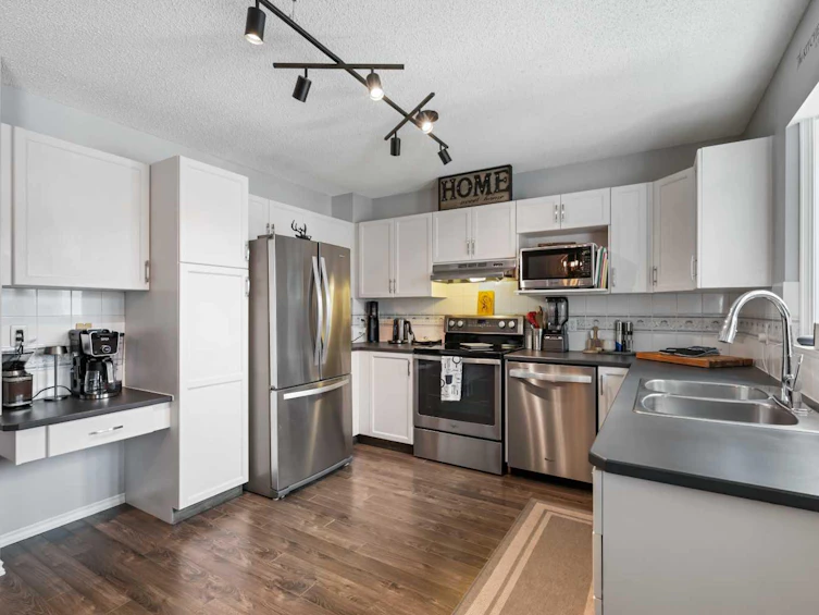 27 Martin Crossing Close NE, Calgary, AB, T3J 3R5 - 7