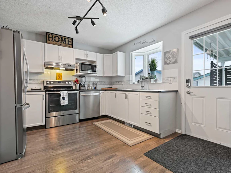 27 Martin Crossing Close NE, Calgary, AB, T3J 3R5 - 6