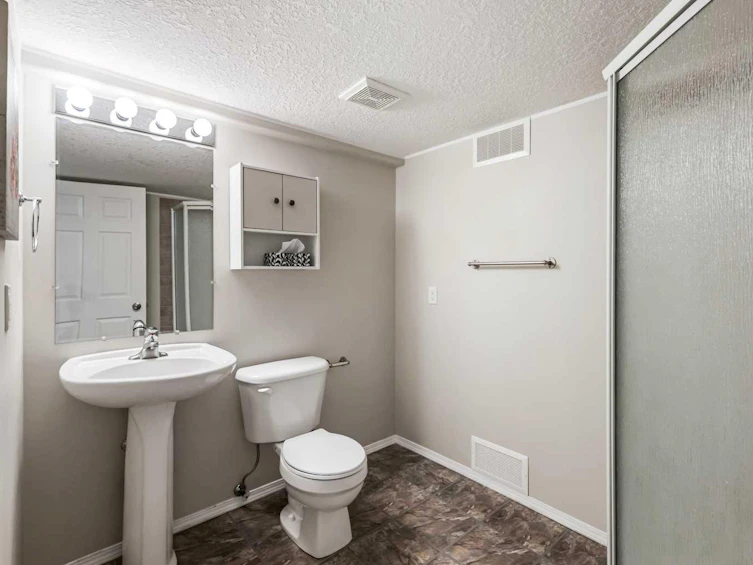 143 Everhollow Way SW, Calgary, AB, T2Y 4R7 - 42