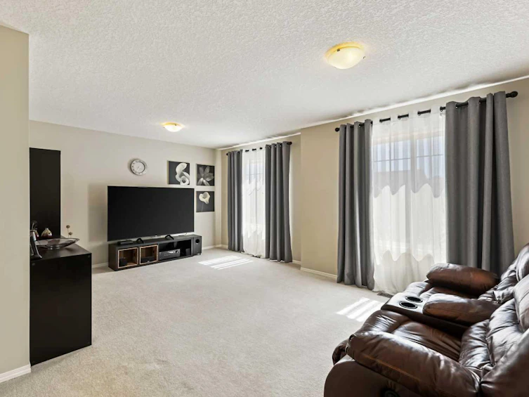 143 Everhollow Way SW, Calgary, AB, T2Y 4R7 - 21