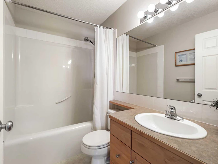 143 Everhollow Way SW, Calgary, AB, T2Y 4R7 - 35