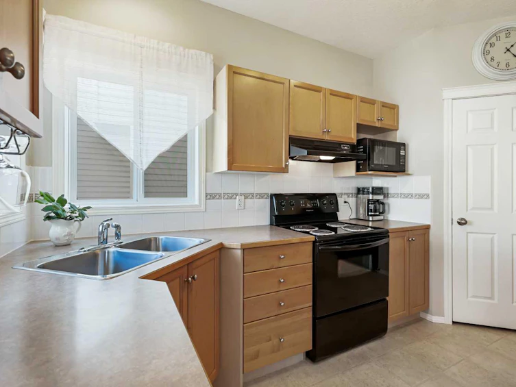 143 Everhollow Way SW, Calgary, AB, T2Y 4R7 - 11