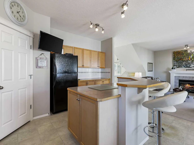 143 Everhollow Way SW, Calgary, AB, T2Y 4R7 - 10