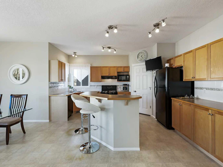 143 Everhollow Way SW, Calgary, AB, T2Y 4R7 - 13