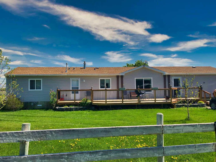 26 1 Street E, Hill Spring, AB, T0K 1E0