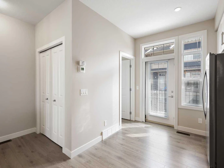 10 Legacy Path SE, Calgary, AB, T2X 4H9 - 11