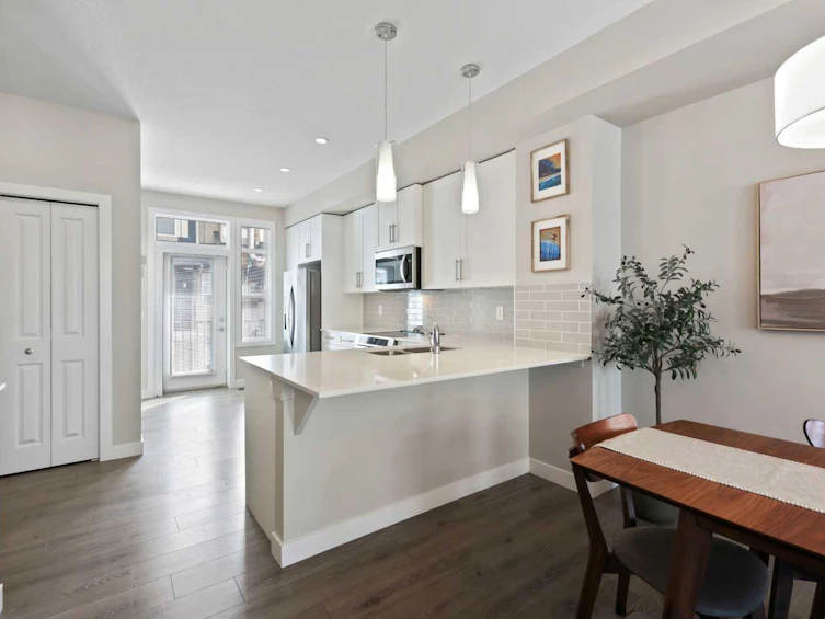 10 Legacy Path SE, Calgary, AB, T2X 4H9 - 8