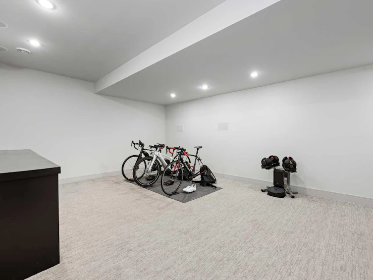 805 19 Avenue NW, Calgary, AB, T2M 0Z4 - 34