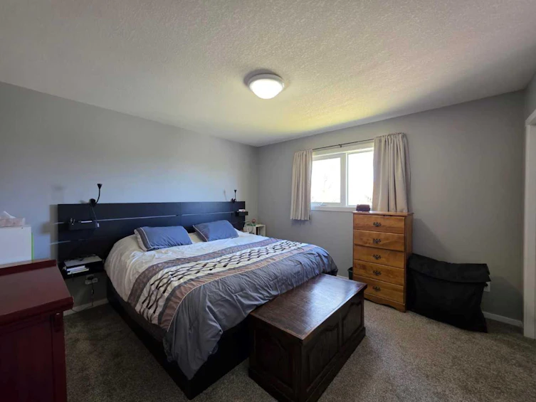 43 Mt Blakiston Road W, Lethbridge, AB, T1K 6P9 - 26