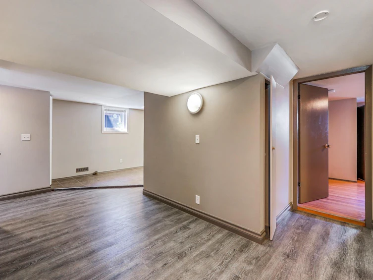 435 14 Avenue NE, Calgary, AB, T2E 1E6 - 27