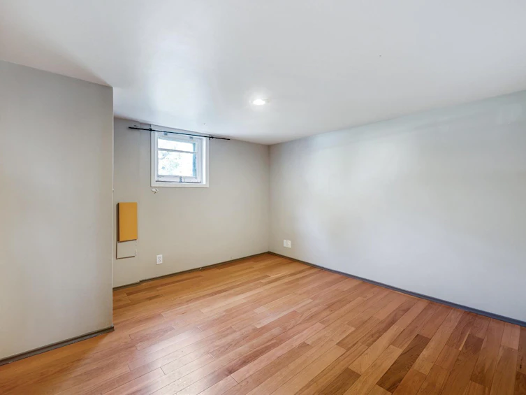 435 14 Avenue NE, Calgary, AB, T2E 1E6 - 30