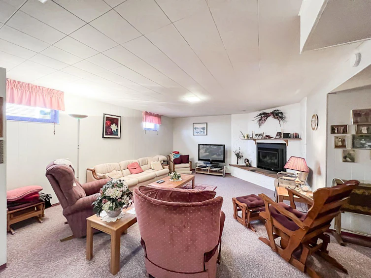 128 3 Avenue SE, Falher, AB, T0H 1M0 - 20