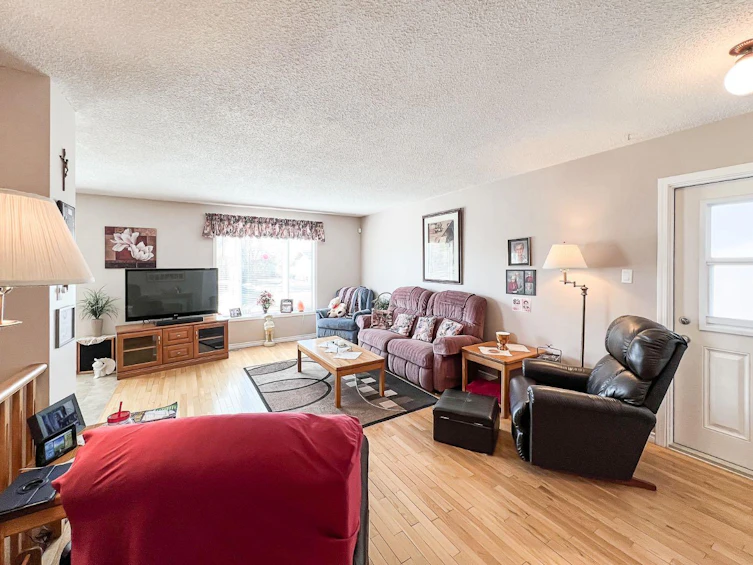 128 3 Avenue SE, Falher, AB, T0H 1M0 - 8